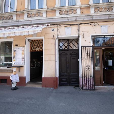 Studio Manzur Brasov Luaran gambar